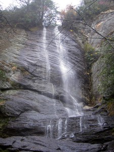 About as tall as Mill Creek Falls but easier to get all in one frame from the viewing location