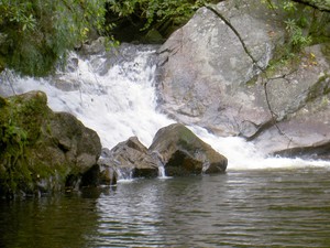 The lower falls is a roughly 10' plunge into a large deep pool.