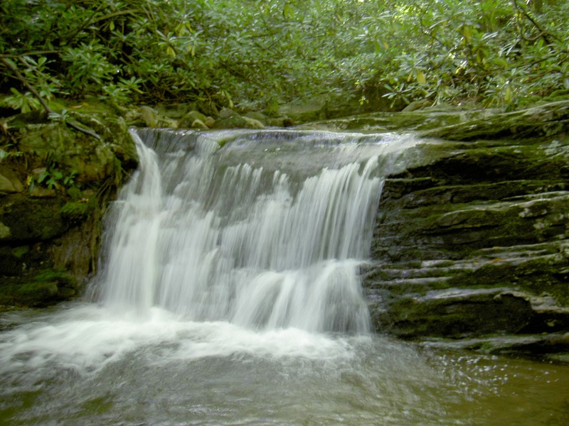 A small cascade on the way downstream to the main attraction.