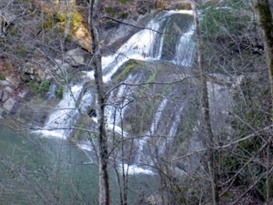 Very nice looking, nice large poool of water at the bottom. Unfortunately there are about 100 no trespassing signs around the entire area.