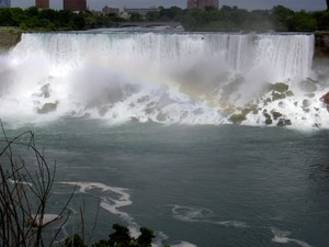 A rainbow in the mist of American Falls