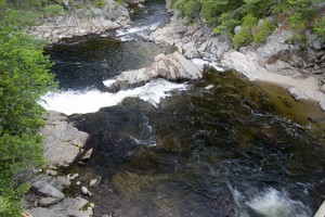 Hulls Falls from the bridge, lots of 