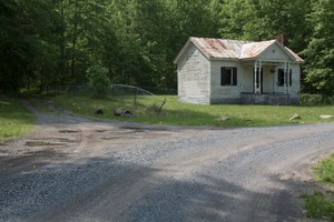 The road to the parking area is easy to miss. It was also in such bad shape that we decided to park in a wide area along the road instead.