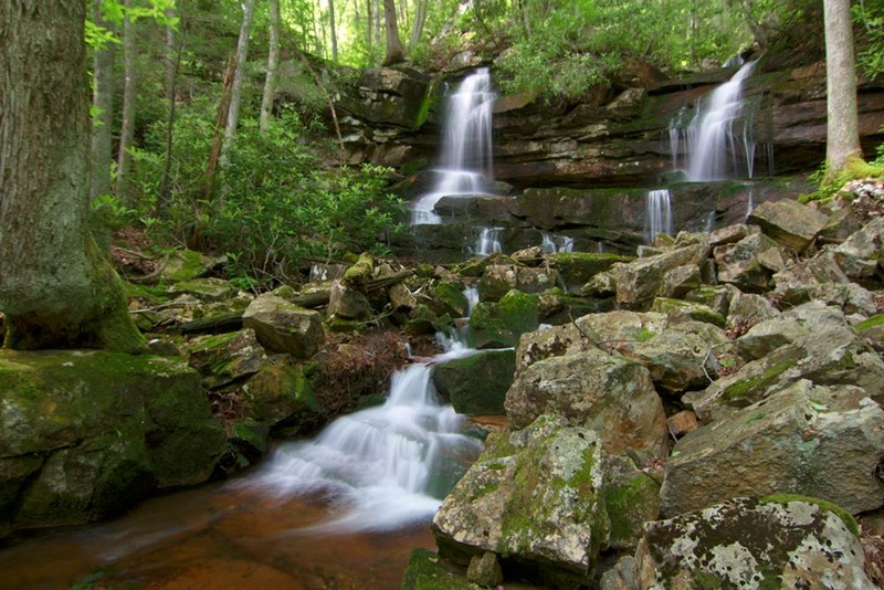 Twin Falls, 2 small branches feeding Tumbling Creek.